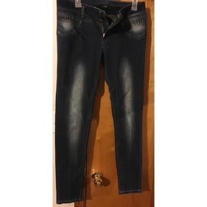 V.I.P Jeans Distressed Skinny Jeans